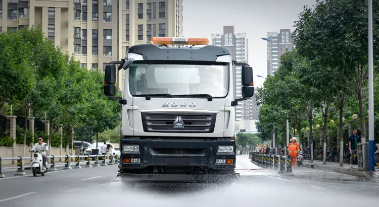 Howo Water Tanker 02