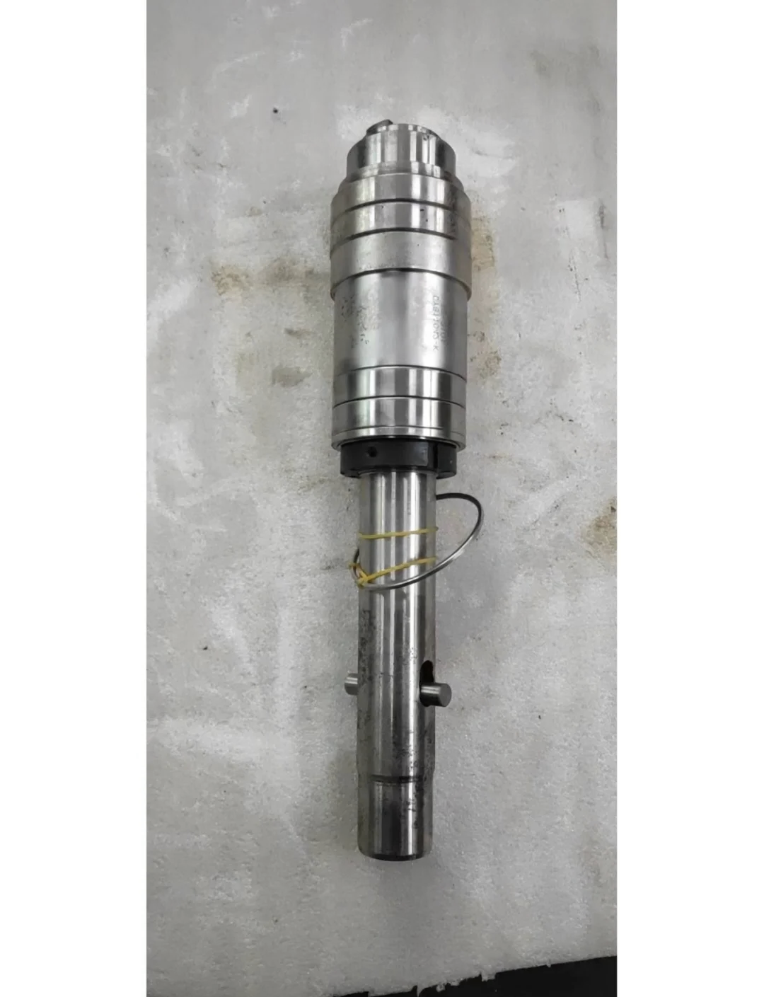 WG2229020037 Main Shaft Guide Sleeve for HOWO Transmission