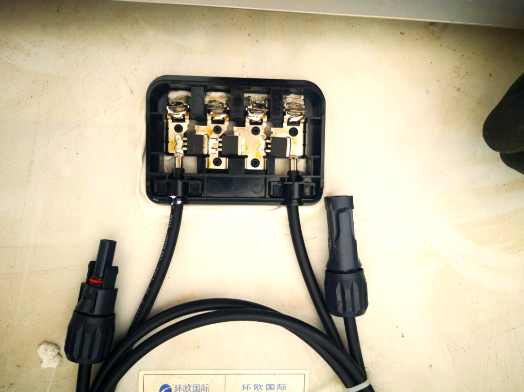 WG9716582301 Electrical Junction Box Assembly HOWO Truck