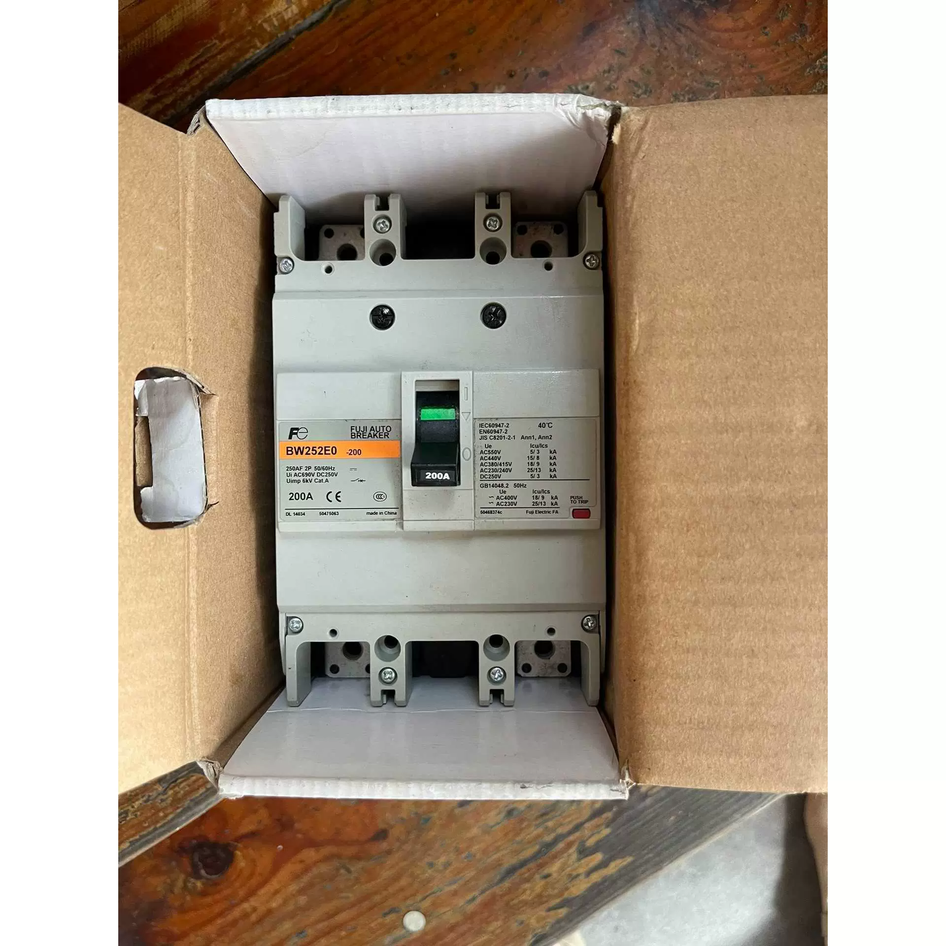 812W25503-6004 ABS Diagnostic Switch for HOWO Truck