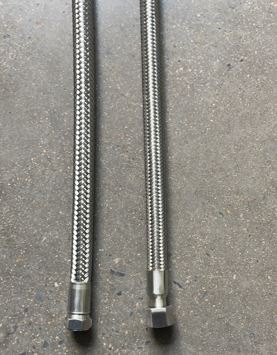 WG2203250021 12-Speed Range Shift Hose for HOWO Transmission