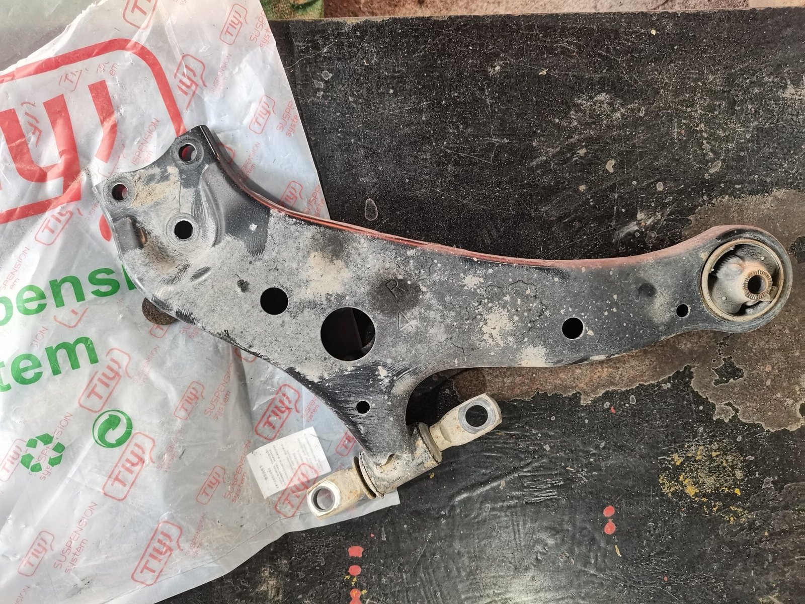 WG9131472116 Transition Pitman Arm for HOWO Truck Steering