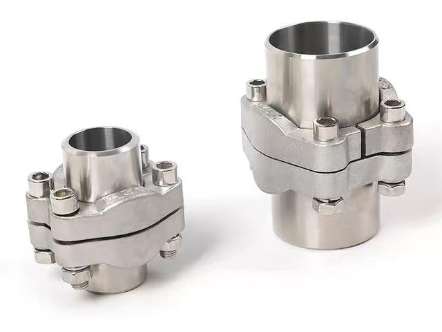 AZ2203100210 HOWO Transmission Output Shaft Flange Assembly